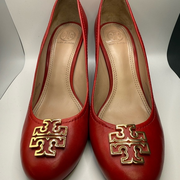 Tory Burch Scarlet Red Wedges with Gold Accent - Picture 3 of 13